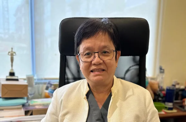 Potret Dr Phyllis Liauw pada profil resmi penyedia.