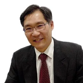Potret Dr Cheng Li Chang pada halaman tim resmi CARE.