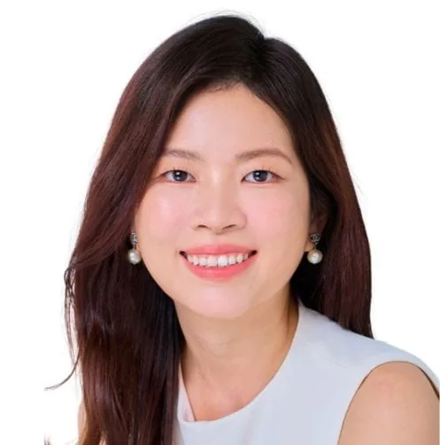 Potret Dr Julia Tan pada profil resmi penyedia.